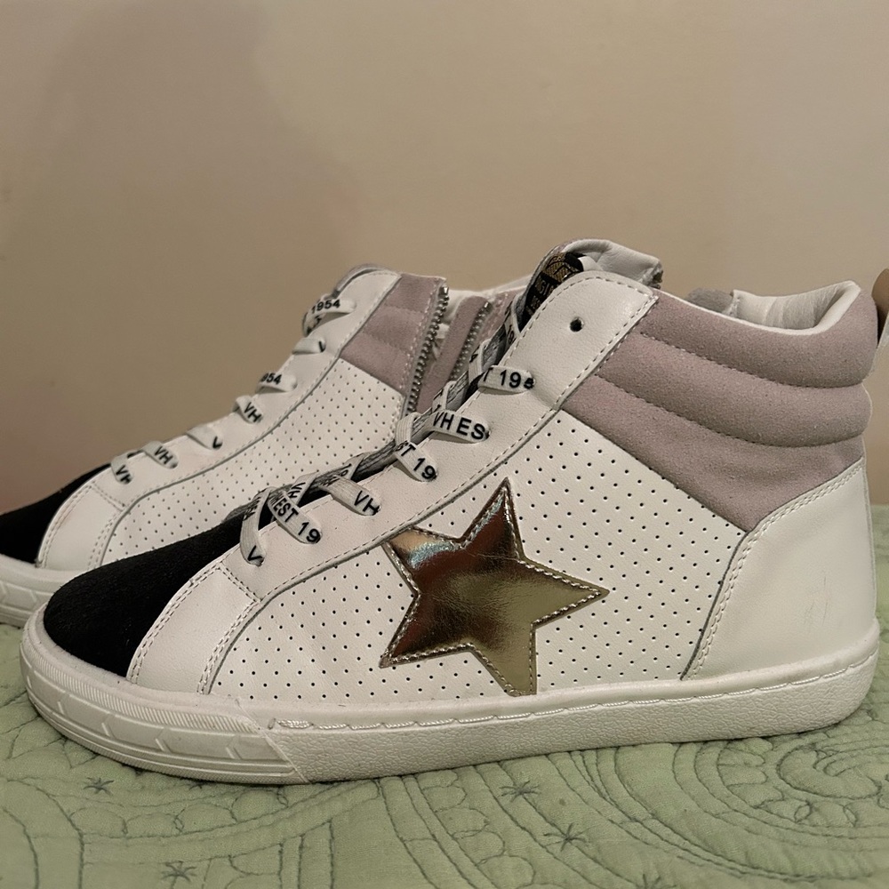 Vintage Havana White and Gold Star High-Top Sneakers